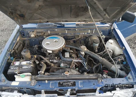 1986 Nissan D21 King Cab z USA, uszkodzony, nr VIN JN6ND16S0GW006331